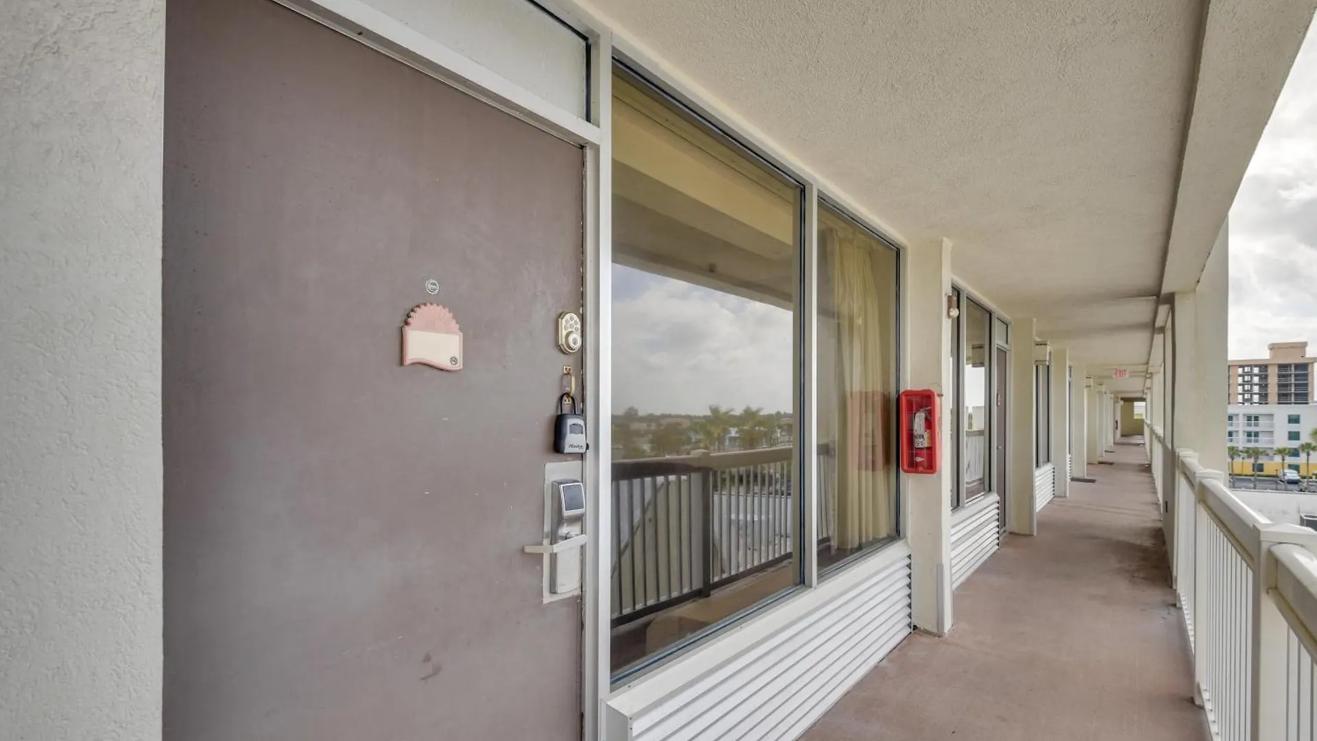 Апартаменты Daytona Beach Condo With Beach Access!